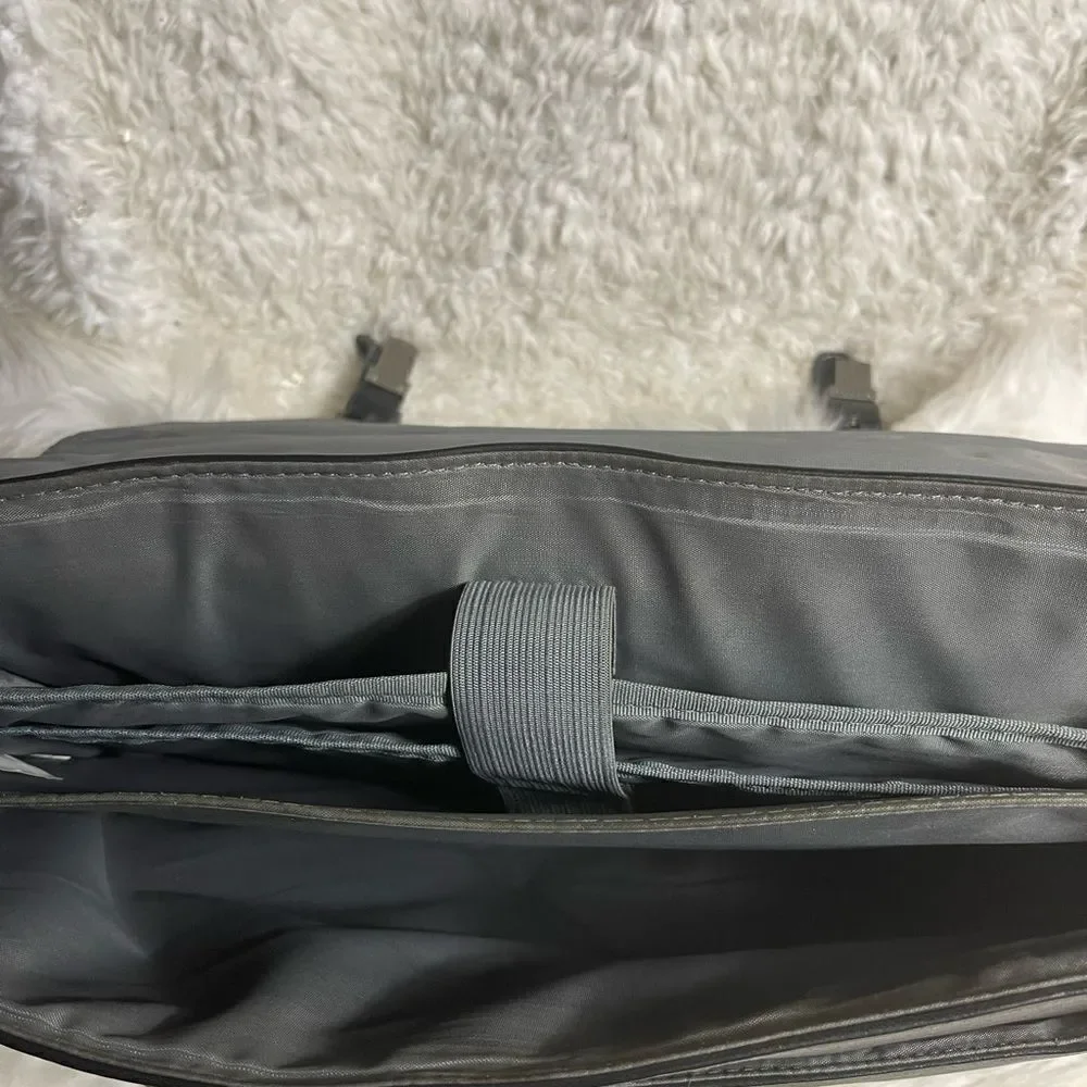 Heritage Columbian Leather black Dual Compartment 16” Portfolio Laptop Bag